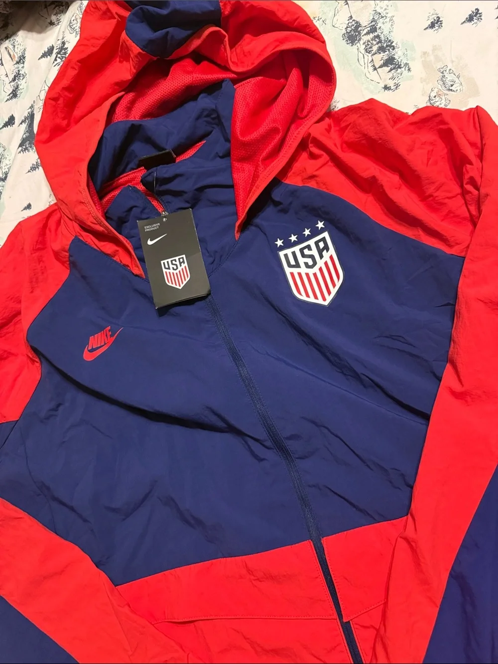 Nike USWNT Jacket NEW XXL Women’s Red & Navy USA Hooded Windbreaker